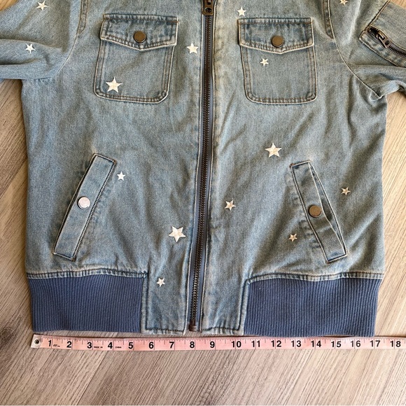 Lucky Brand Medium Denim Jean Jacket with Embroidered Stars - Picture 13 of 16